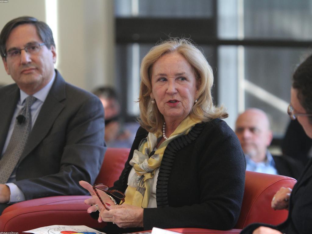 យុទ្ធសាស្ត្រនិងចៅហ្វាយ: ការបង្កើនសមត្ថភាពដឹកនាំ