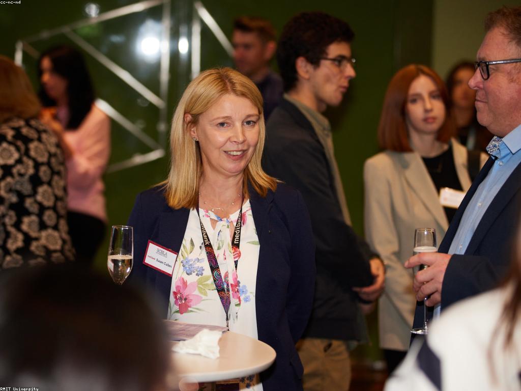 យុទ្ធសាស្ត្រនិងចៅហ្វាយ: ការយល់ដឹងពីការគ្រប់គ្រងដោយប្រើប្រាស់យុទ្ធសាស្ត្រ